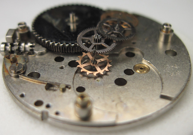 side view of the gear train EB 8481-74: side view of the gear train