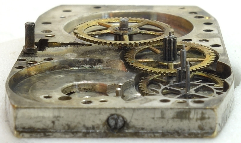 side view of the gear train Gruen 849: side view of the gear train