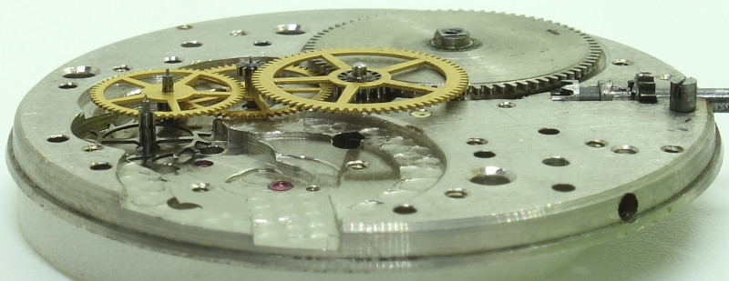 side view of the gear train Molnija ChK-6: side view of the gear train