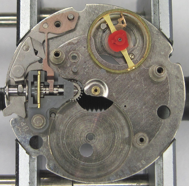 mounted winding unit Q&Q 2604: mounted winding unit