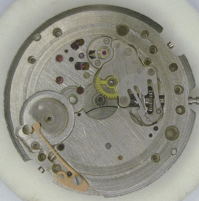 Date mechanism with switching cams Wostok 2414A: Date mechanism with switching cams